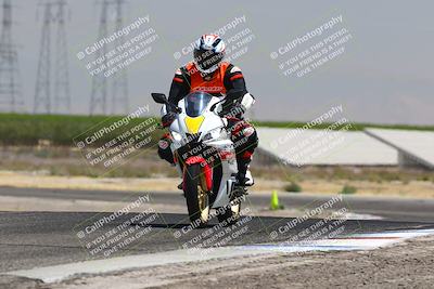 media/Aug-03-2025-TrackDaz (Sun) [[bf4a71acf9]]/C Group/1240pm (Wheelie Bump)/